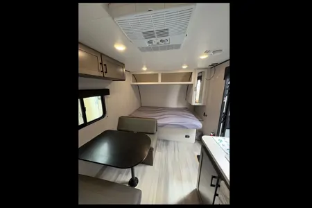 Family Fun - Starcraft Autumn Ridge 177BH Travel Trailer