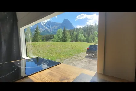 Cozy custom crafted van with Shower, Toilet, Heat, Solar and more!