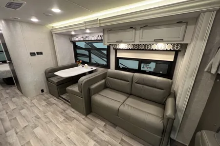 Dustin's Jayco Greyhawk Class C