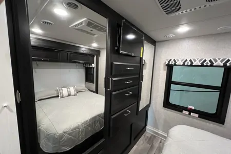 Dustin's Jayco Greyhawk Class C