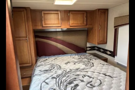 Scott's Winnebago Minnie Winnie Class C