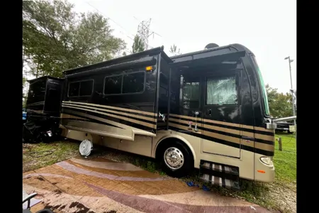 2013 Thor Motor Coach Tuscany Class A