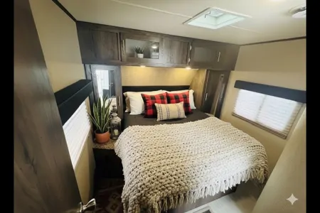 Ashley's Rustic Dutchmen Retreat