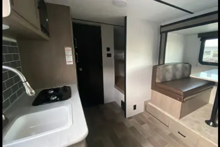 T-S's Keystone 17b Travel Trailer