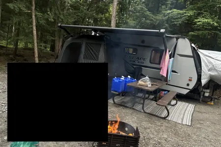 ✨ STRESS-FREE GETAWAY ✨ | We Deliver & Set Up! | Sleeps 6 | Modern Hybrid