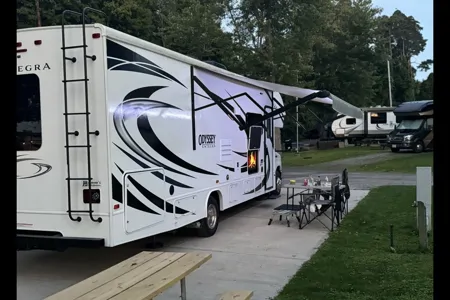 Mike & Cindy's Entegra Coach Odyssey 29V Class C