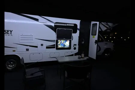 Mike & Cindy's Entegra Coach Odyssey 29V Class C