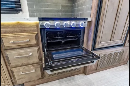 Mike & Cindy's Entegra Coach Odyssey 29V Class C