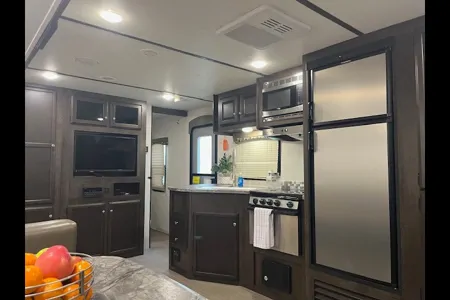 Meet "Rudy"- Starcraft Launch Travel Trailer