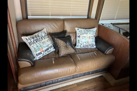 Nor-Cal RV Rental Jayco Greyhawk 31FK Class C