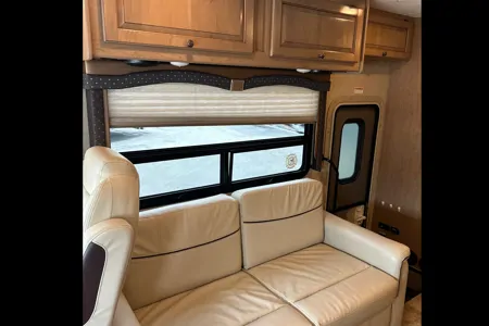 J&FW’s Thor Motor Coach 34J Windsport Class A
