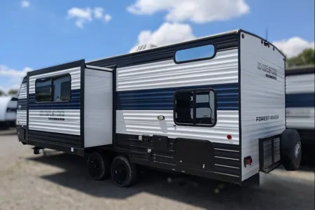 🐺 Sugar Wolf 🐺 Dual Entry • Double Bunks • Slide-Out • Sleeps 8