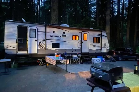 Christina's Gulfstream INNSBRUCK SUPREME Travel Trailer