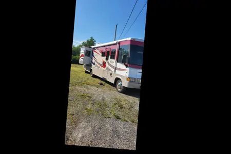 Squibbies Winnebago Voyage Class A