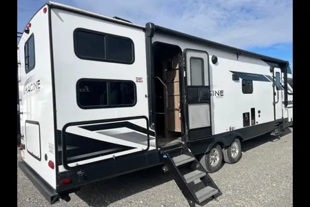 Mike's Grand Design Imagine 2910BH Travel Trailer
