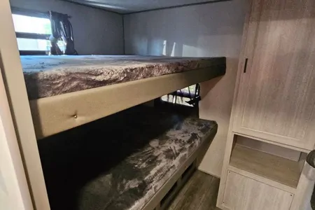 Robert's Forest River Catalina Travel Trailer
