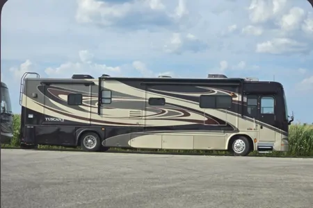 Super luxury Tuscany Classe A