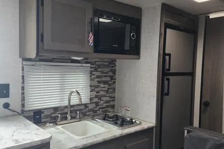 John's Gulf Stream 199DS Travel Trailer