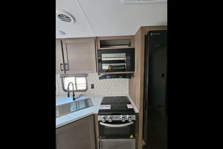 Terrah's Starcraft BHS26 Travel Trailer