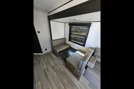 Terrah's Starcraft BHS26 Travel Trailer