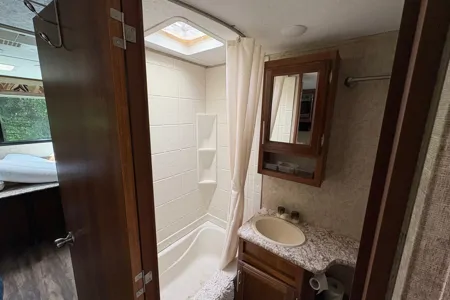 Tracer Tracer Air Travel Trailer