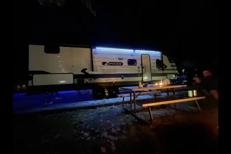 2022 CrossRoads RV Zinger ZR290KB