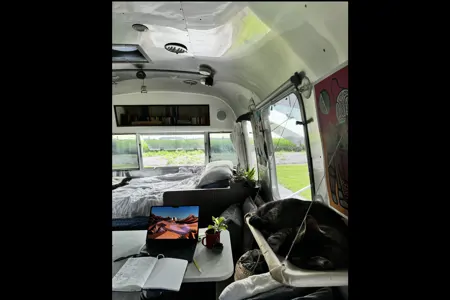 Miraj - Airstream Caravel 22FB Travel Trailer