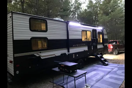 Sweet Pea II - 2026 Bunk House with Camp King bed
