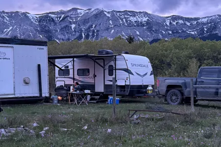 Country Cruz...Keystone Springdale Mini Travel Trailer