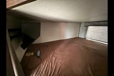 Kelvin's Luxury Cruiser RV Embrace EL275 Travel Trailer