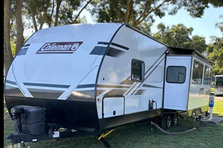 Lake Life?! Coleman Dutchman 2715R 