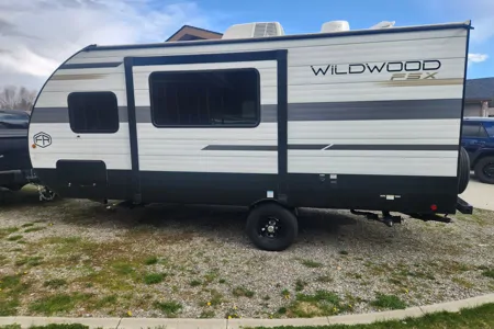 Danny's Forest River Wildwood FSX 178BHSK Travel Trailer