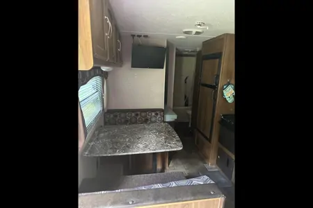 Vivian's Keystone 2016 Travel Trailer