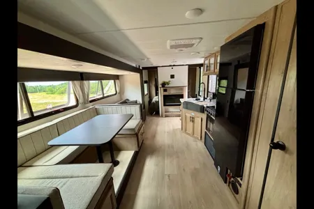 Rutherford’s Retreat ~ Forest River Black Label ~ Sleeps 8