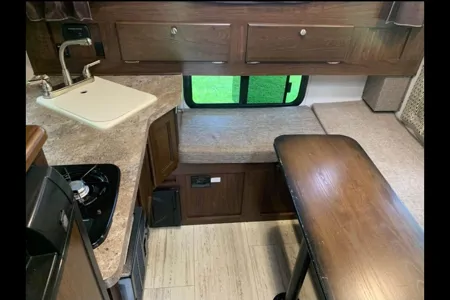 Nicolas's Palomino SS1608 Truck Camper