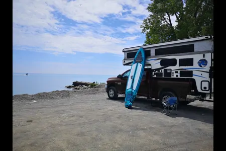 Nicolas's Palomino SS1608 Truck Camper