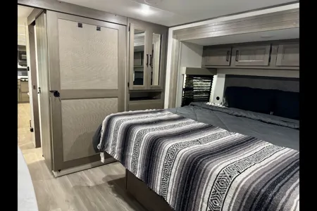 Thomas's Grand Design Transcend 315rkt Travel Trailer