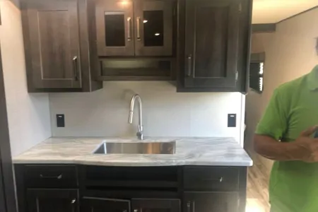 Lesly's RV Cottage