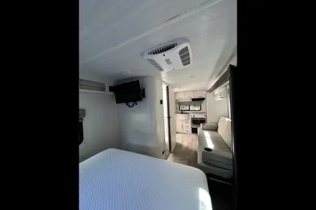Tow, Go & Relax – 2022 RPod 196 Glamping Made Easy