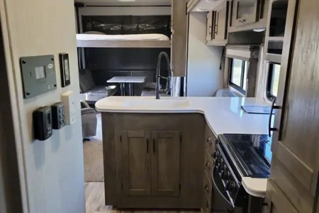 Sandstorm Family Escape
