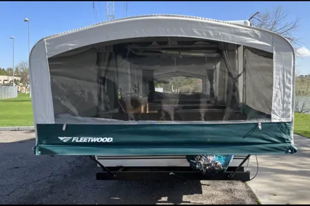 Westlake Pop-Up -perfect for families - towable with small SUVs