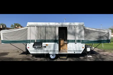 Westlake Pop-Up -perfect for families - towable with small SUVs
