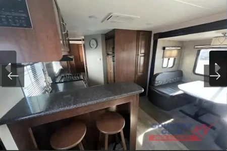 Spacious Travel Trailer - Sleeps 6, Outdoor Kitchen & Huge Living Area!
