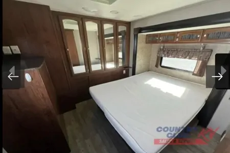 Spacious Travel Trailer - Sleeps 6, Outdoor Kitchen & Huge Living Area!