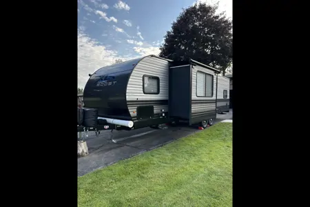 William's Forest River XLR microboost 27 LRLE Toy Hauler