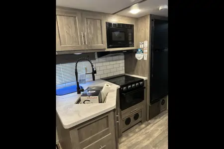 William's Forest River XLR microboost 27 LRLE Toy Hauler