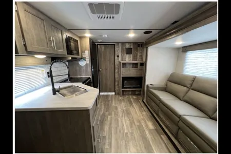 William's Forest River XLR microboost 27 LRLE Toy Hauler