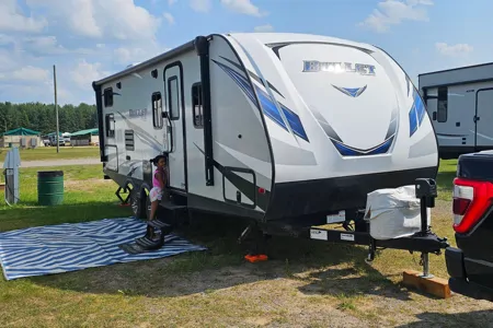 2018 Keystone Bullet Ultra - Camplife RV rentals 