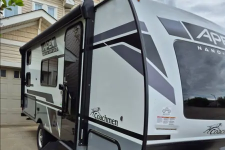 Coachmen Apex Nano 186BH