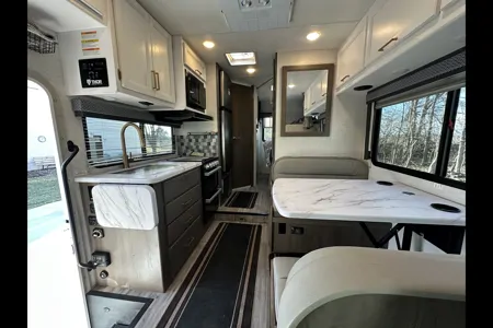 Phil's  2025 Thor Motor Coach Four Winds 22B Class C
